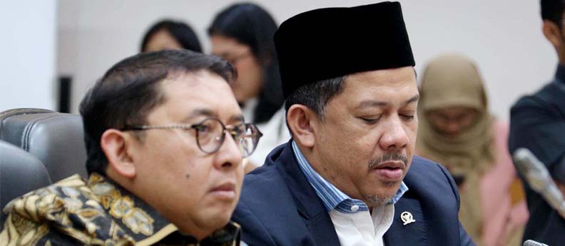 10_-_9_-_2018__Fahri_Hamzah_dan_Fadli_Zon_memanggil_sejumlah_menteri.jpg