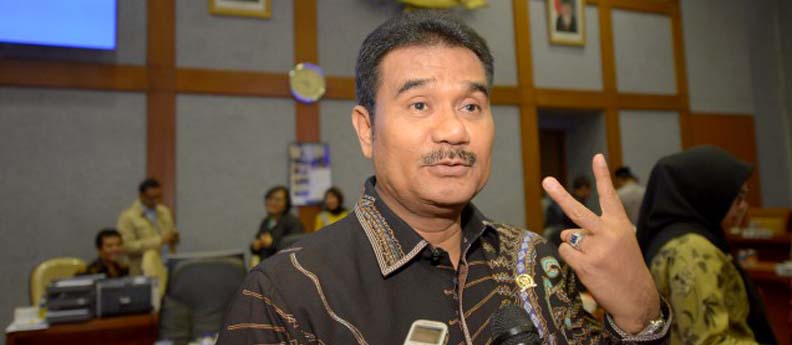 13_-_11_-_2018__Tingginya_Tingkat_Pengangguran_Lulusan_SMK_Dipertanyakan.jpg