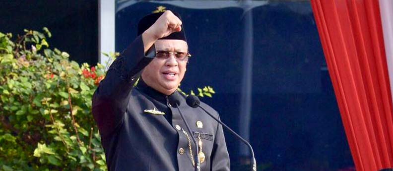 17_-_8_-_2018__Ketua_DPR_RI_Bambang_Soesatyo_ketika_menjadi_Inspektur_Upacara.jpg