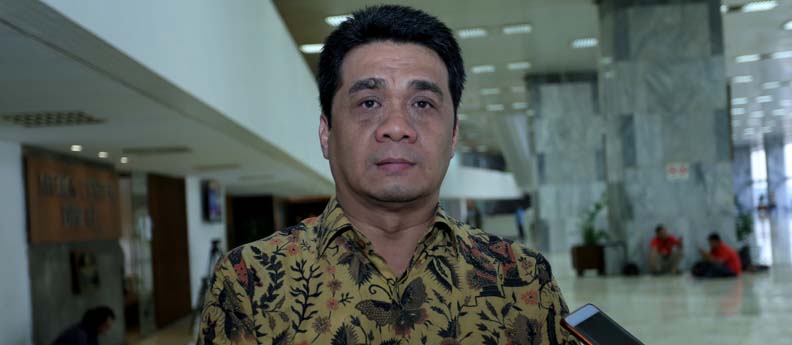 1_-_8_-_2018__Wakil_Ketua_Komisi_II_Ahmad_Riza_Patria.jpg