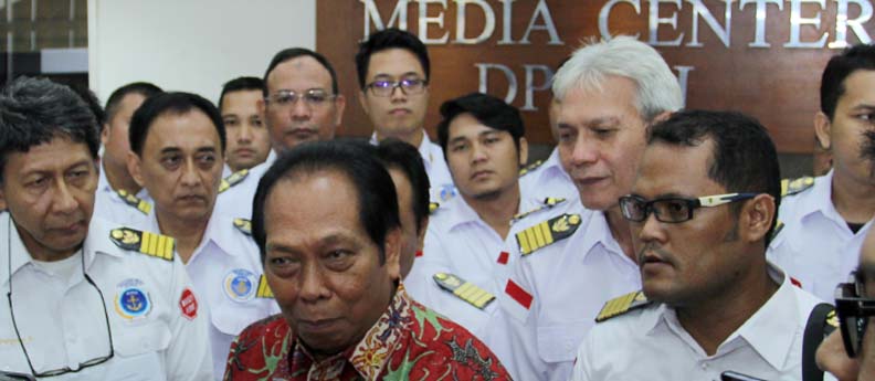 28_-_8_-_2018__Anggota_Komisi_V_Capt__Anthon_Sihombing.jpg