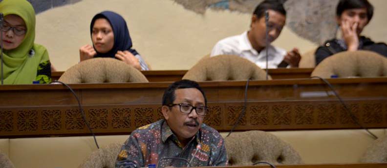 29_-_8_-_2018__Legislator_Minta_KPU_Pertegas_Urutan_Penghitungan_Kotak_Suara.jpg