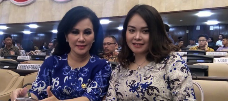 Anggota_DPR_RI_Yessy_Melania_041019.jpg