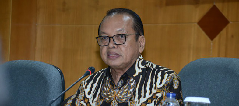 Anggota_Komisi_IX_DPR_RI_Suir_Syam.jpg
