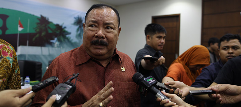 Anggota_Komisi_I_Mayjen_(Purn)_Supiadin_Aries_Saputra.jpg
