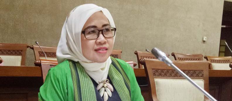 Anggota_Komisi_VI_DPR_RI_Siti_Mukaromah.jpg