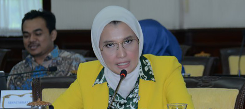 Anggota_Komisi_X_DPR_RI_Arzetty_Bilbina_Setyawan.jpg
