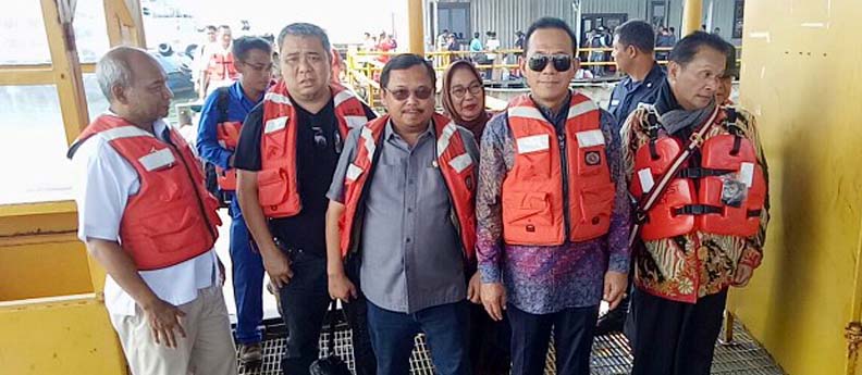 April_11_2018__Komisi_VII_Sesalkan_Bocornya_Pipa_Minyak_Pertamina_di_Teluk_Balikpapan.jpg