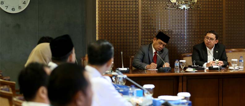 April_26_2018__Wakil_Ketua_DPR_RI_Fadli_Zon__konfederasi_serikat_pekerja_indonesia.jpg