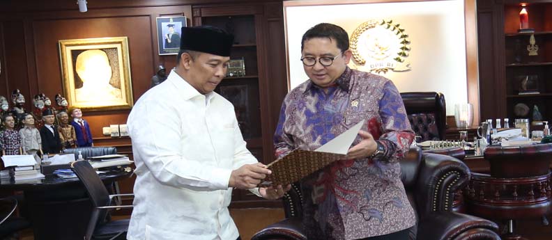 April_8_2018__Wakil_Ketua_DPR_Fadli_Zon_menerima_pengurus_bela_bangsa.jpg