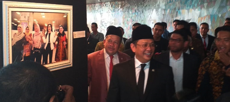 Bamsoet_mebuka_pameran_foto_29819.jpg