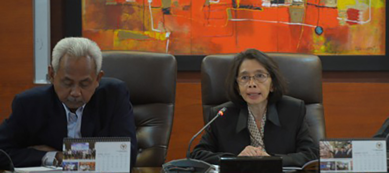 Deputi_Bidang_Persidangan_Sekretariat_Jenderal_dan_Badan_Keahlian_DPR_RI_Damayanti.jpg