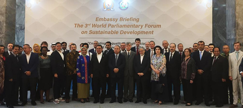 Embassy_Briefing_7819.jpg