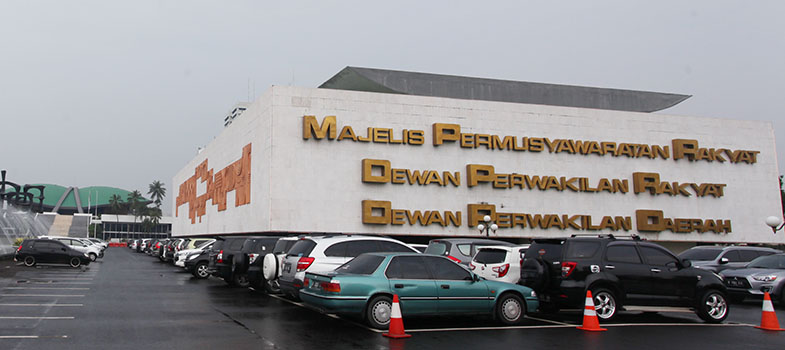 Gedung_DPR_Implementasi_Aturan_Perundangan_.jpg