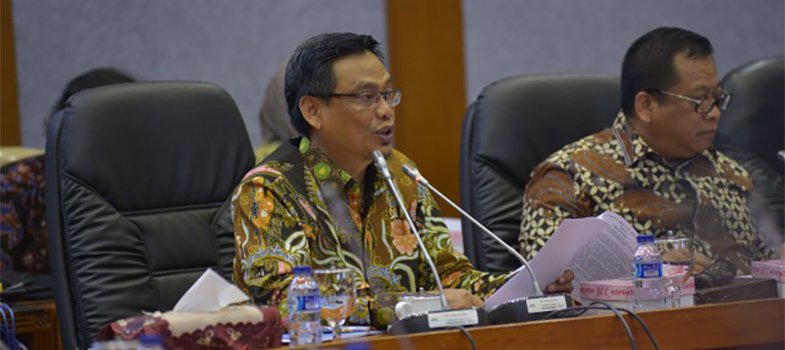 Impor_rektor_9819.jpg