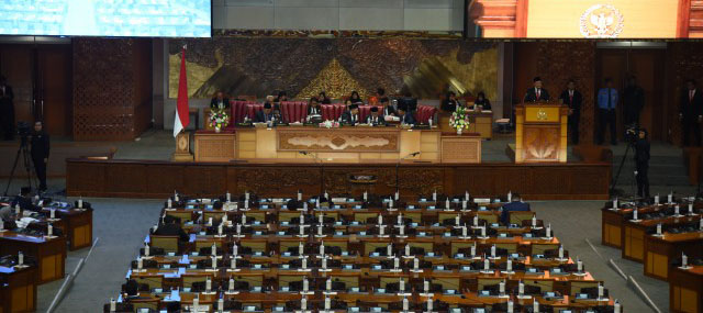 Ketua_DPR_RI_Bambang_Soesatyo_saat_menyampaikan_pidato_dalam_sidang_Paripurna_ke_13_.jpg