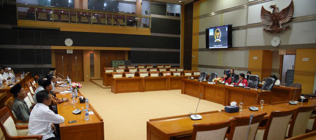 Komisi_VIII_DPR_RI_saat_menerima_kunjungan_audiensi_CPNS_Kemenag_Jatim.JPG