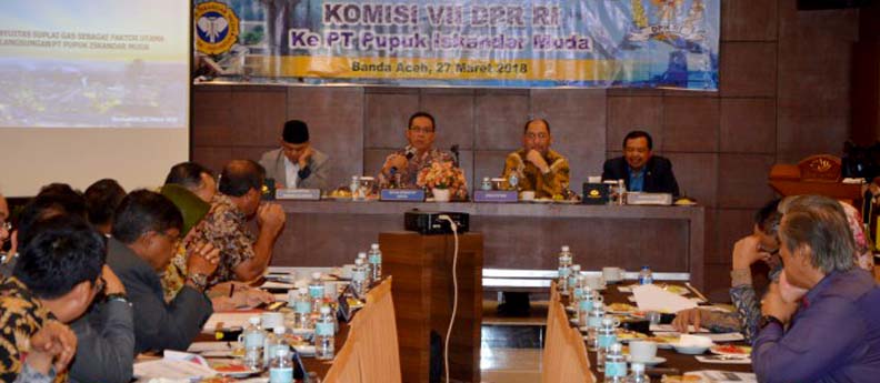 Komisi_VII_Terima_Laporan_PT__PIM_Tidak_Beroperasi_Normal.jpg