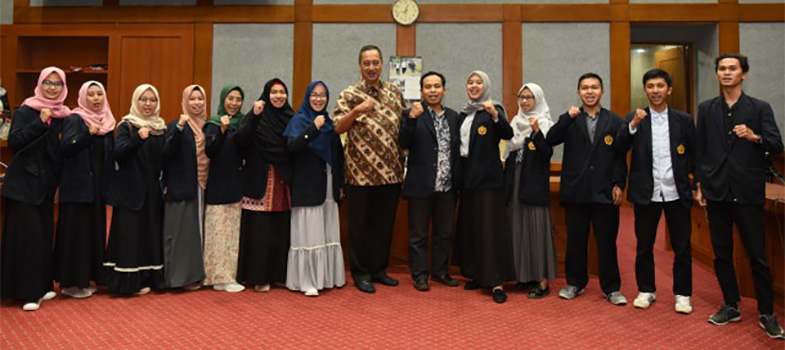 Legislator_ajak_mahasiswa_251019.jpg