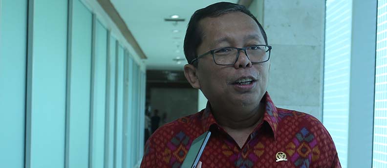 Maret_15_2018__Anggota_Komisi_III_Arsul_Sani.jpg