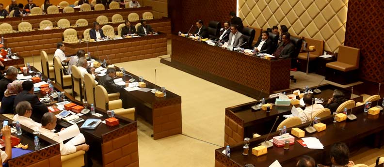 Maret_21_2018__Komisi_V_Rapat_kerja_dengan_menteri_PU_-_PR.jpg