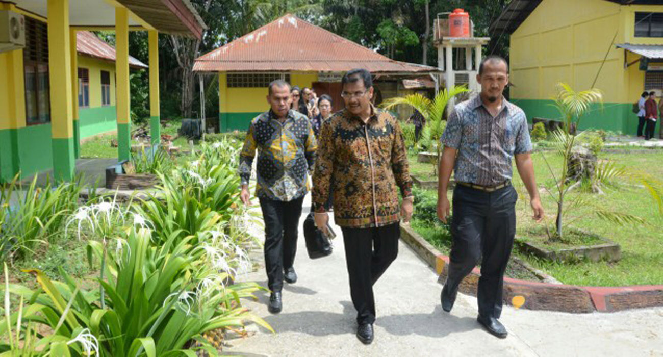 Maret_23_Wakil_Ketua_Komisi_X_DPR_RI_Sutan_Adil_Hendra_.jpg