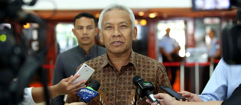 Mei_9_2018__Wakil_Ketua_DPR_RI_Agus_Hermanto.jpg