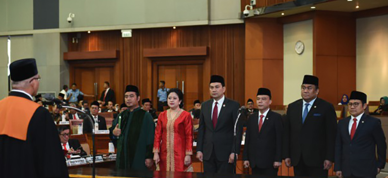 Pimpinan_DPR_RI_masa_bakti_2019_-_2024.jpg