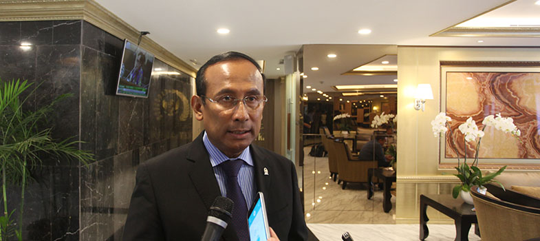 Satya_Widya_Yudha_Wakil_Ketua_Komisi_I.jpg