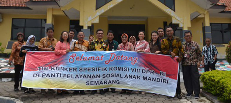 Tim_Kunjungan_Kerja_Spesifik_Komisi_VIII_DPR_RI_mengunjungi_Panti_Pelayanan_Sosial_Anak.jpg