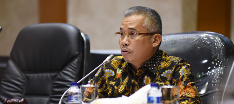 Wakil_Ketua_Komisi_XI_DPR_RI_Achmad_Hafisz_Tohir_4719.jpg