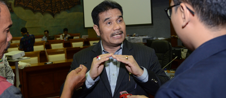 dpr4-10agustus.jpg