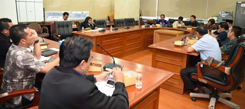 pertemuan_Biro_Persidangan_I_Sekjen_dengan_DPRD_Kabupaten_Kotabaru.jpg