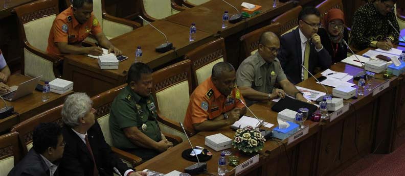 rapat_dengar_TNI,_basarnas,_dll.jpg